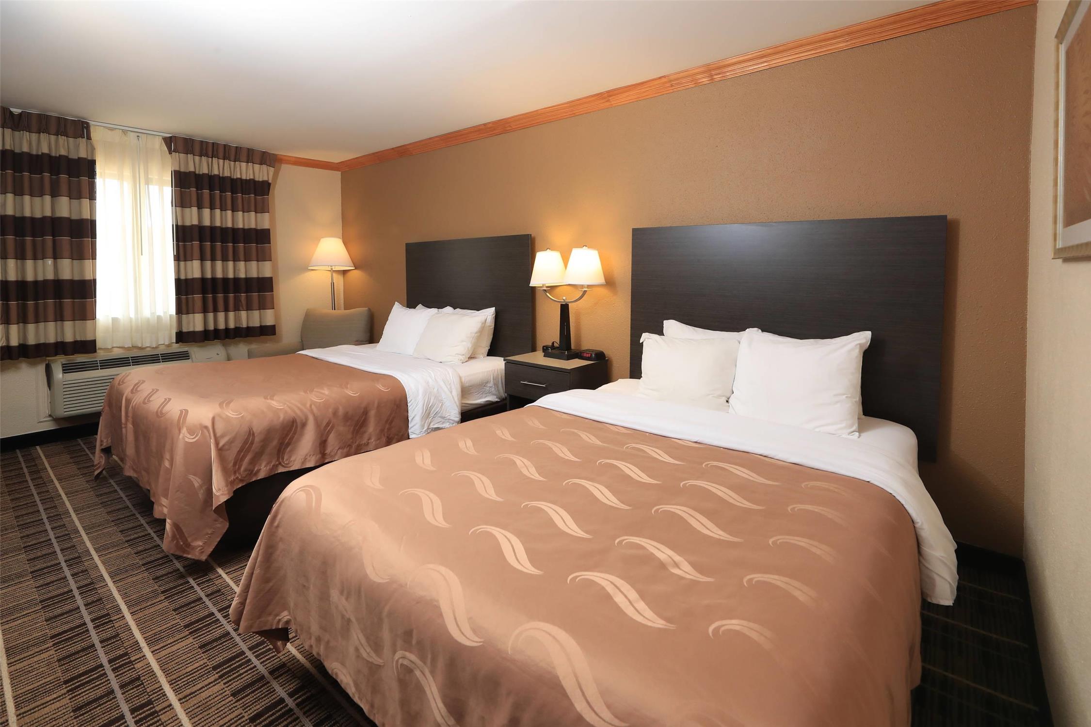 ROOM, 2 QUEEN BEDS