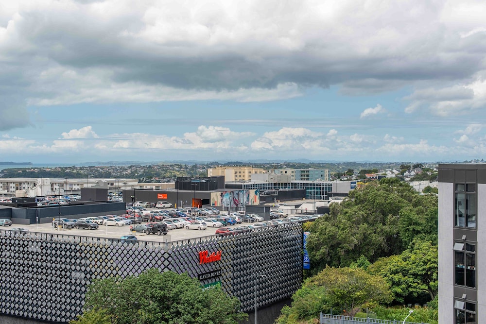 Ramada by Wyndham Newmarket Auckland 45/50