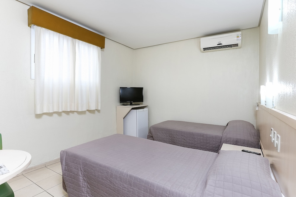 Hotel Expressinho 12/51