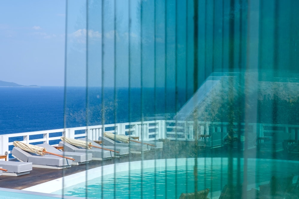 Oniro Skiathos 54/57