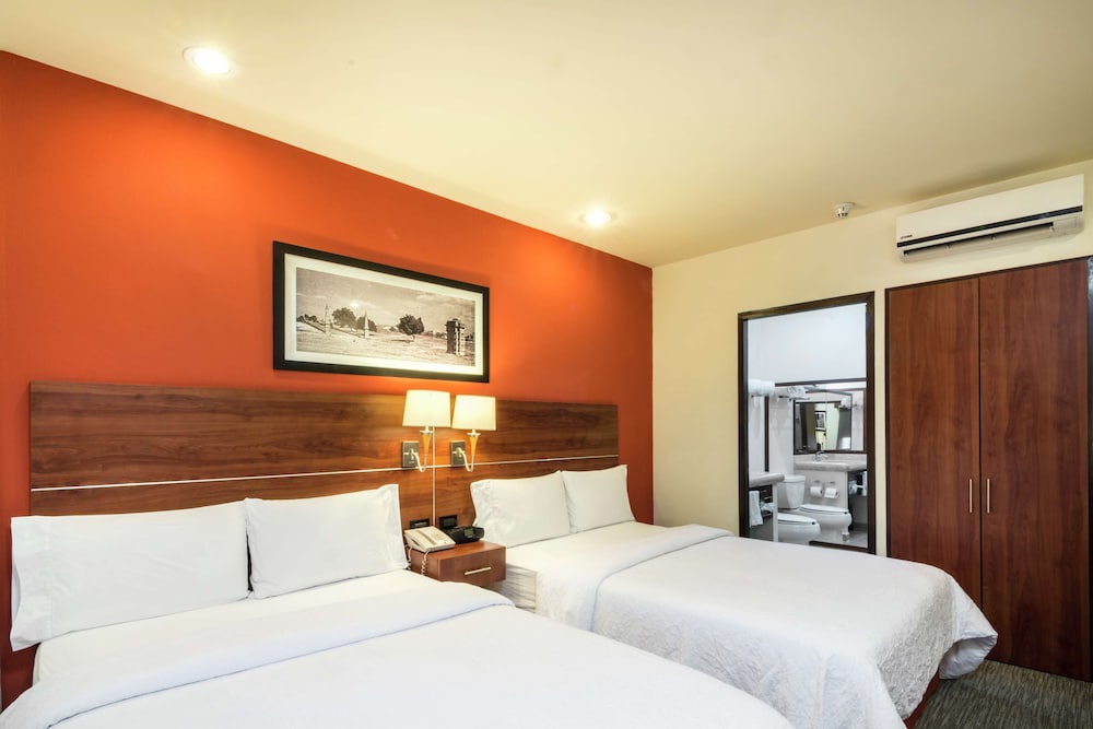 Hampton Inn by Hilton San Juan Del Rio 13/59