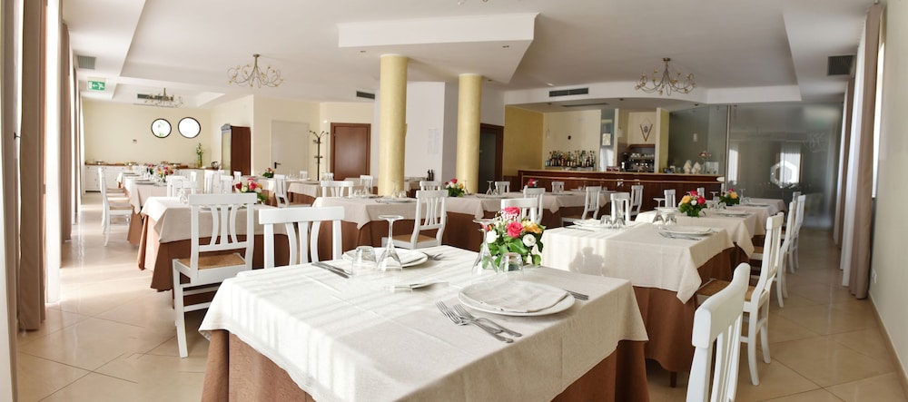 Hotel Victoria 48/66