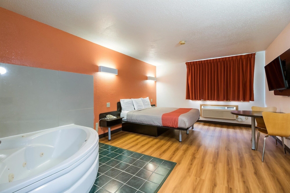 Motel6 Davenport, IA 27/29