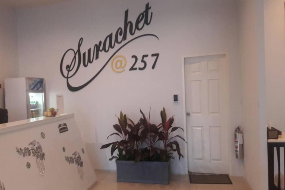 Surachet At 257 Boutique House 12/57