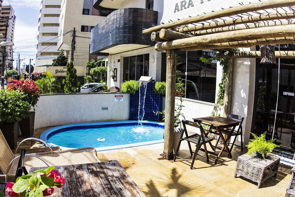 Ara Praia Hotel 31/33