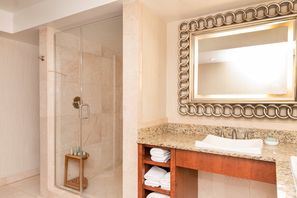 One Ocean Resort & Spa 60/62