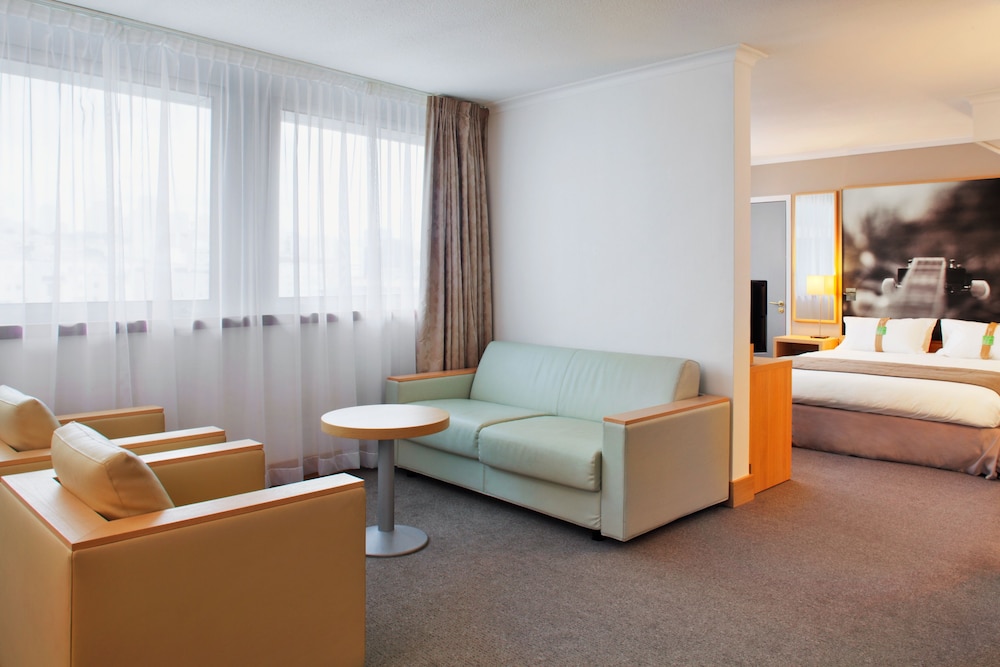 Mercure Paris 19 Philharmonie La Villette 26/48