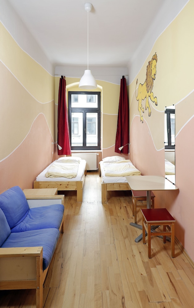 Hostel Mondpalast 43/73