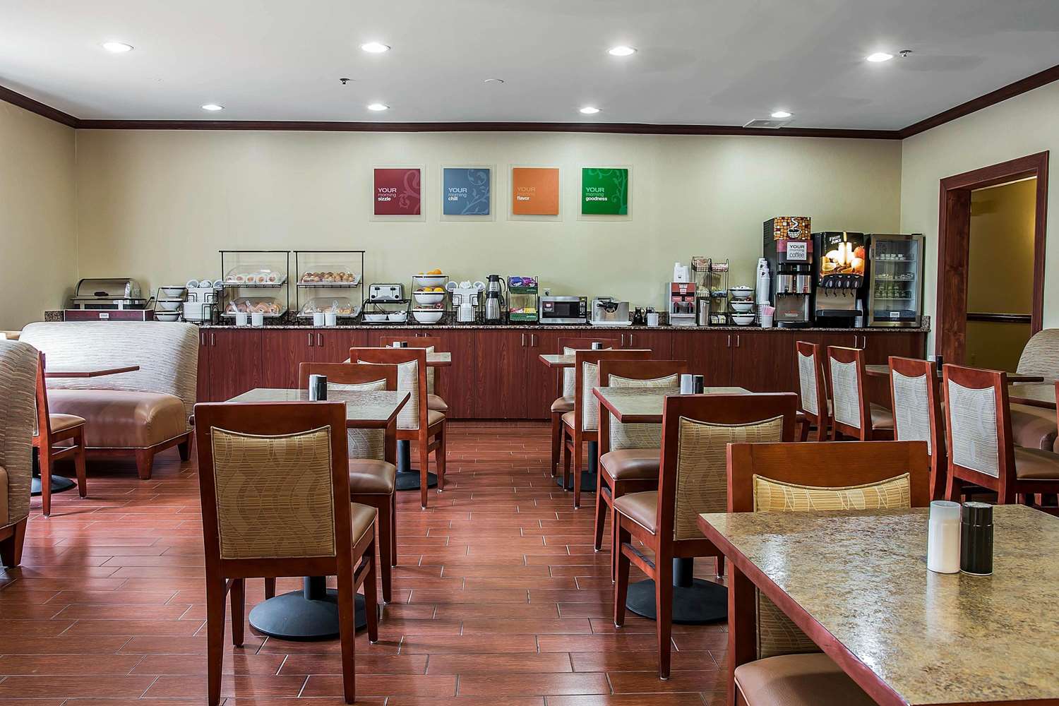 Comfort Inn & Suites University South 19/28