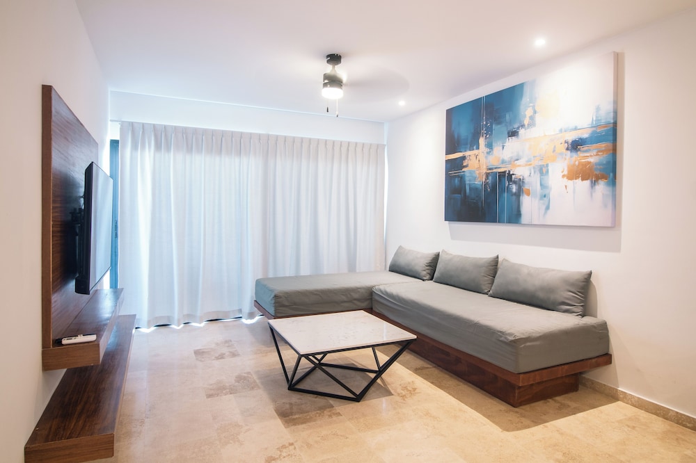 B10 Distinctive Hotel 23/35