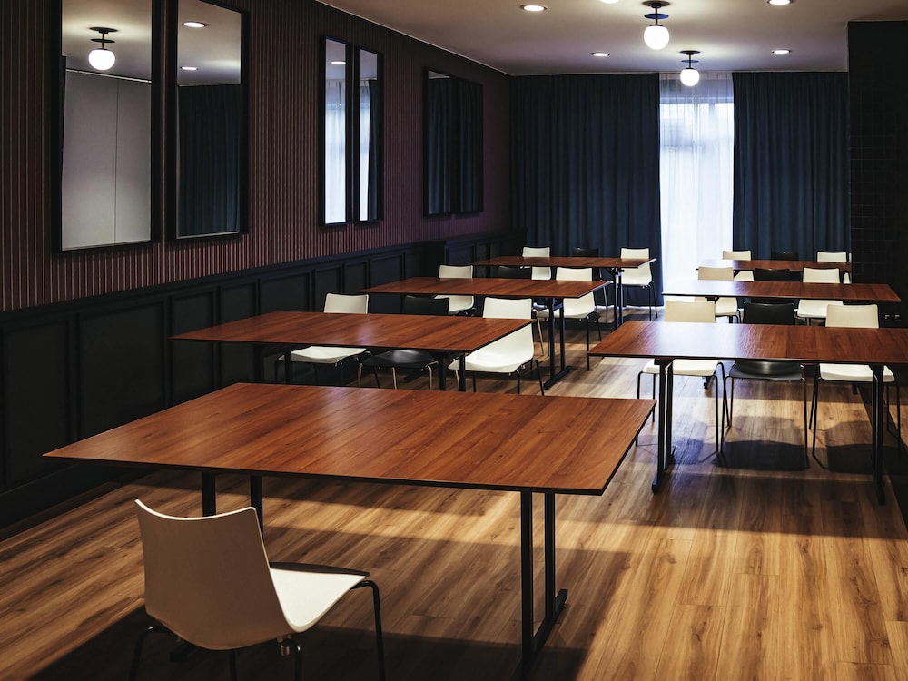Hotel Ibis Styles Walbrzych 65/70