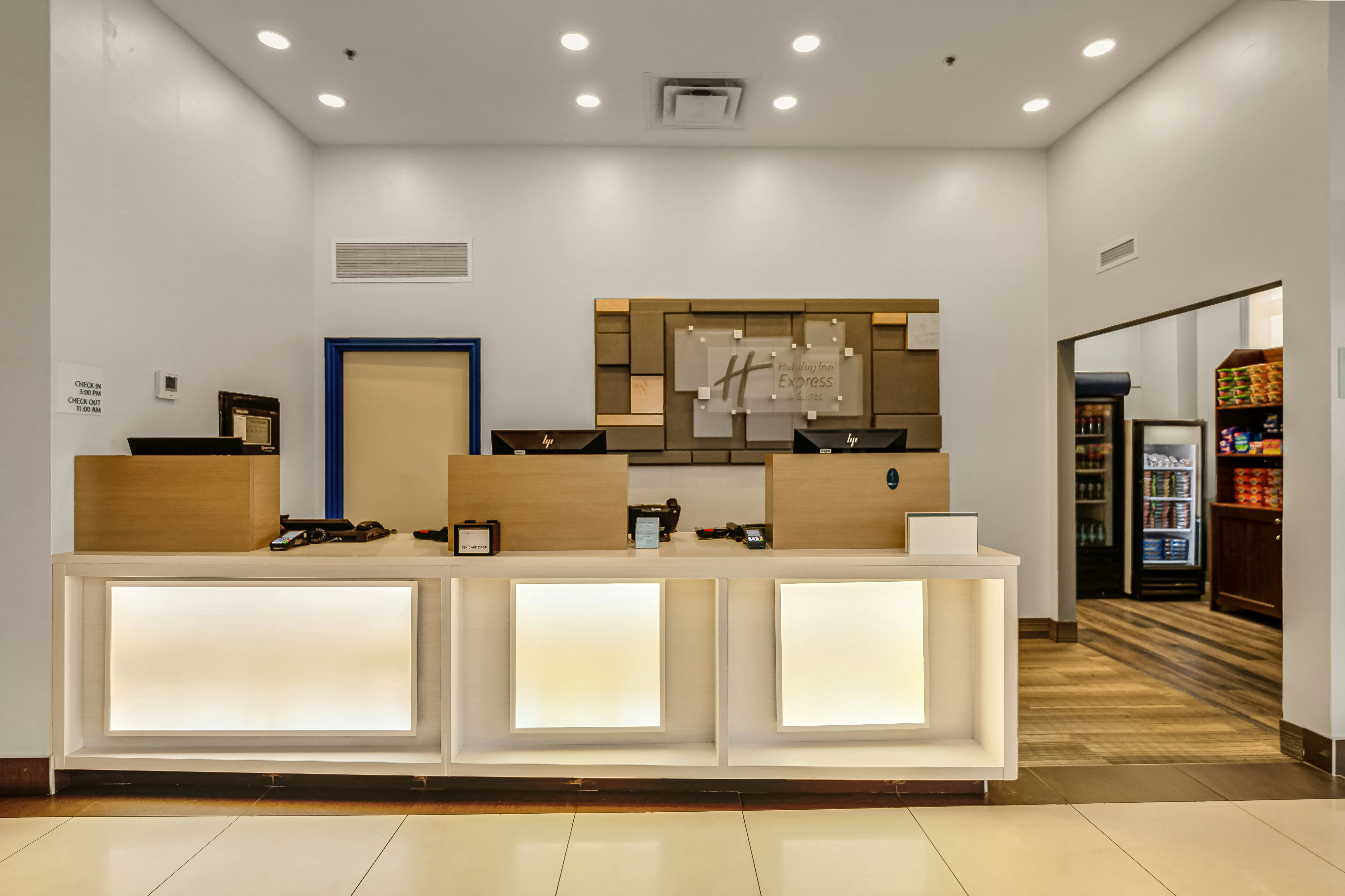 Holiday Inn Express Hotel Suites Edmonton South 4/50