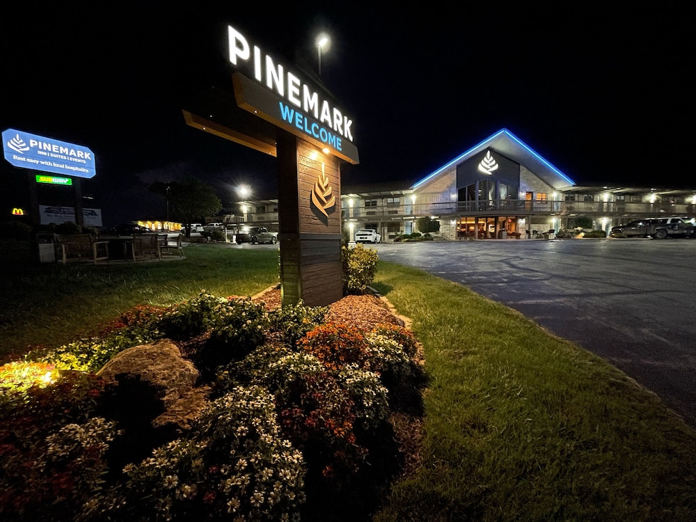 PINEMARK Inn Suites Events 44/50