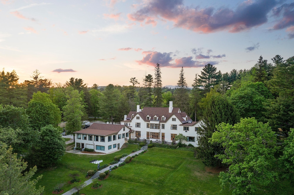 Seven Hills Inn 23/34