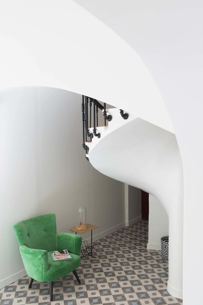 Hotel Beaulieu Lyon Charbonnieres 24/40