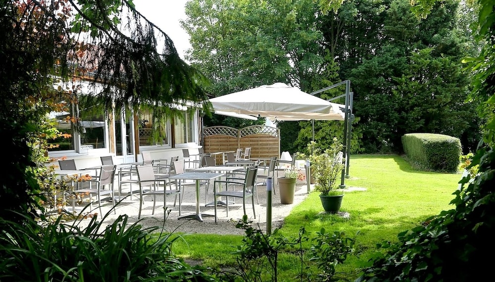 HOTEL LE MANOIR DE GAVRELLE 36/38