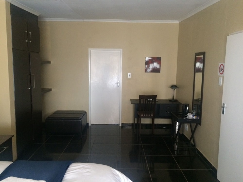 Mcbest Guest House 33/33