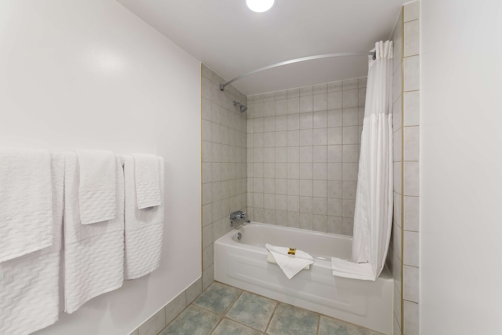 Surestay By Best Western Rossland Red Mountain 45/48