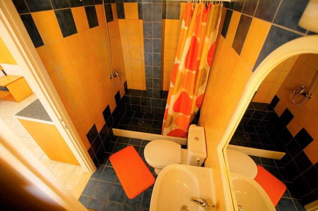 Studio, Double Bed, Pool Side, Balcony، Toni Apos S Guesthouse 5/6