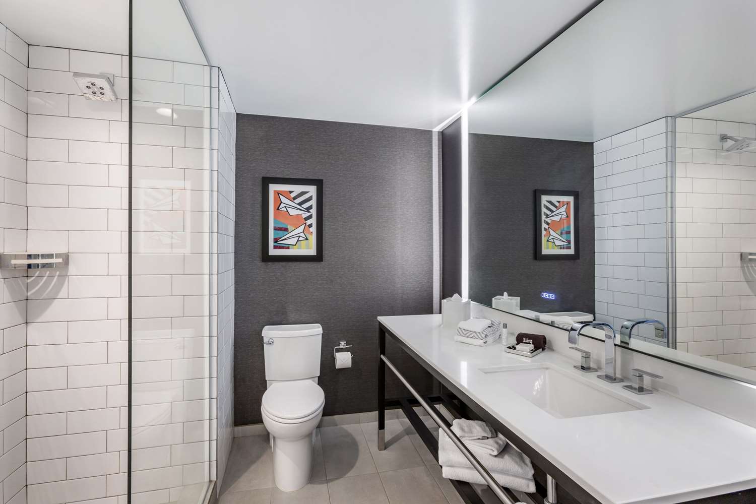 Cambria Hotel LAX 28/28