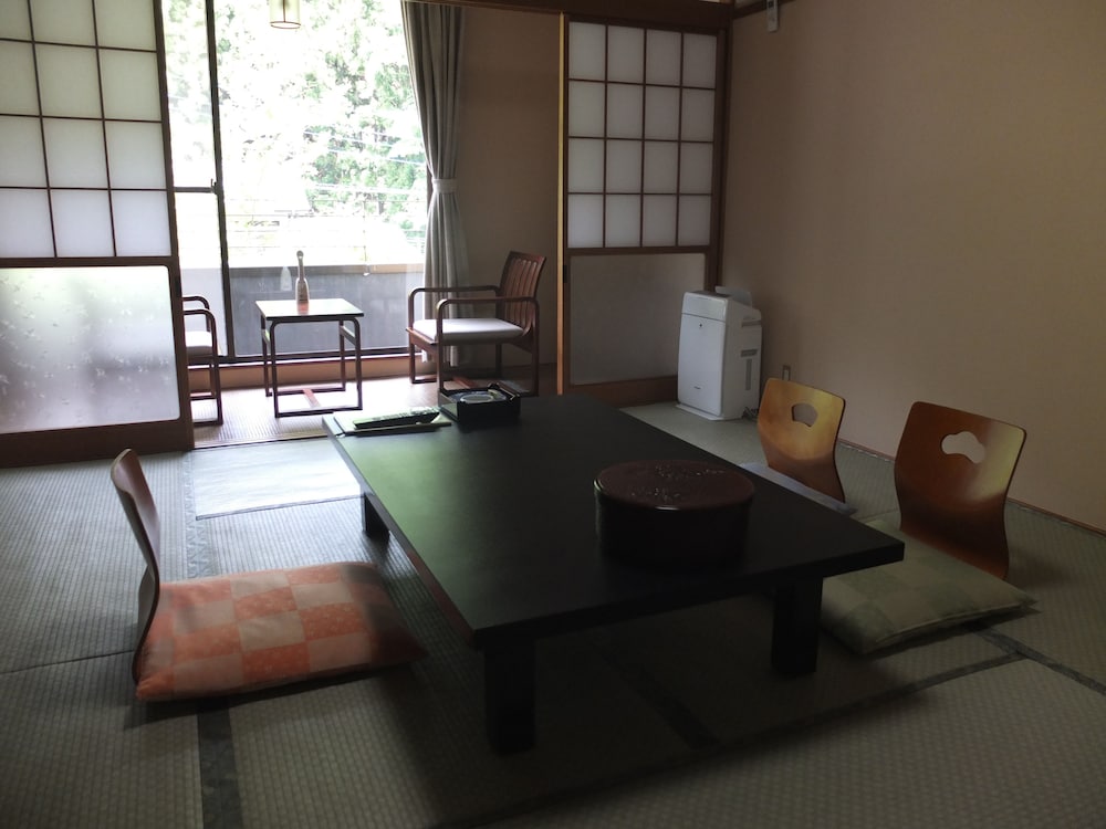NATSUKASHIYA FUWARI 47/68
