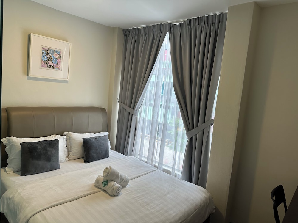 Hotel 57 13/41