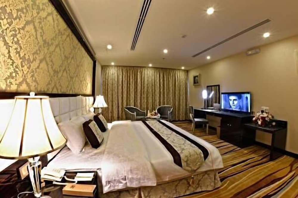 فندق جاردن بلازا(Garden Plaza Hotel Salmaniah) 7/35