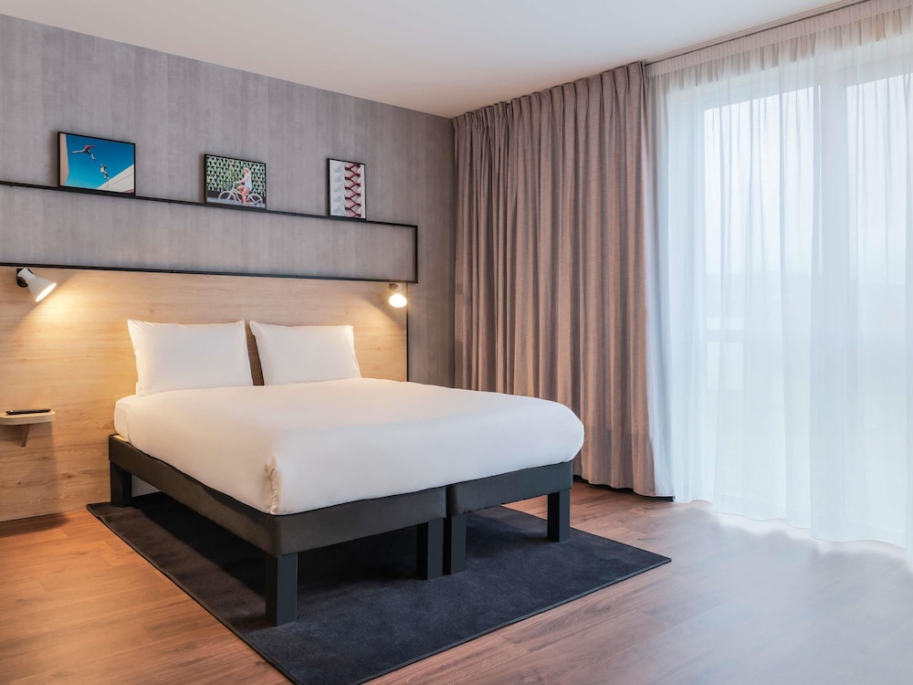 Ibis Acheres St Germain en Laye 19/55