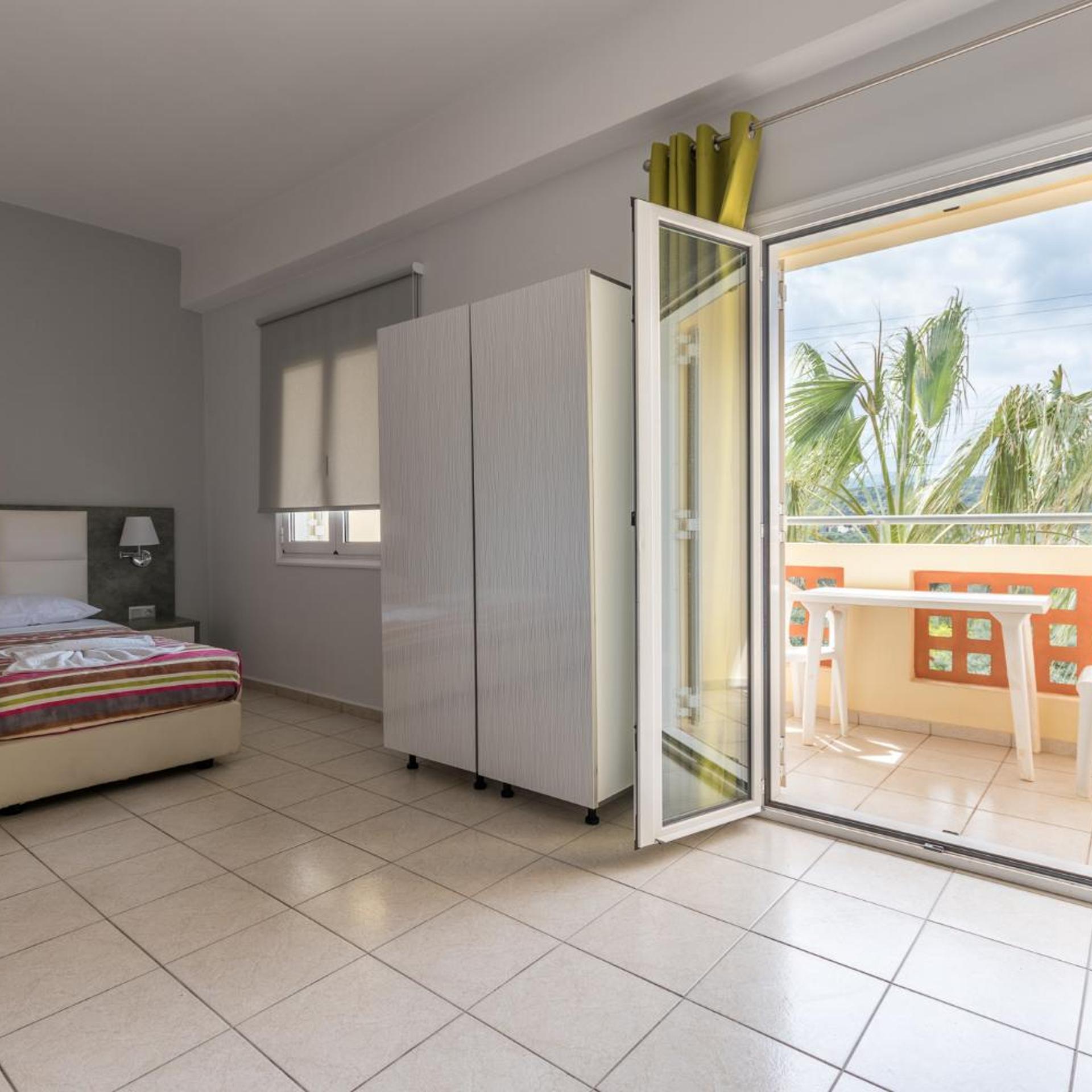 Maria Hotel 2/56