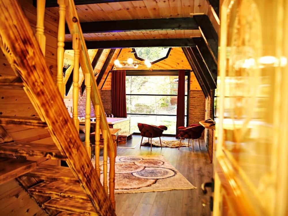 Tabiat Bungalows 6/50