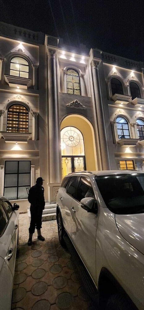 Grand Shalimar Hotel 36/47