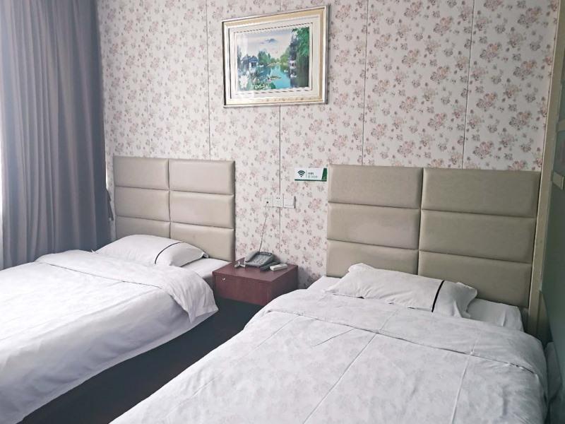 Shells Shanghai Minhang District Pujiang Town Zhuyuan Road Hotel 8/22