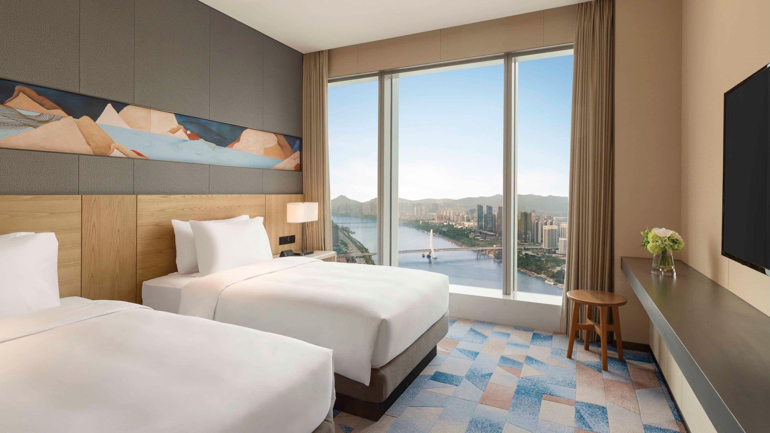 Suite, Twin Beds, Sofa