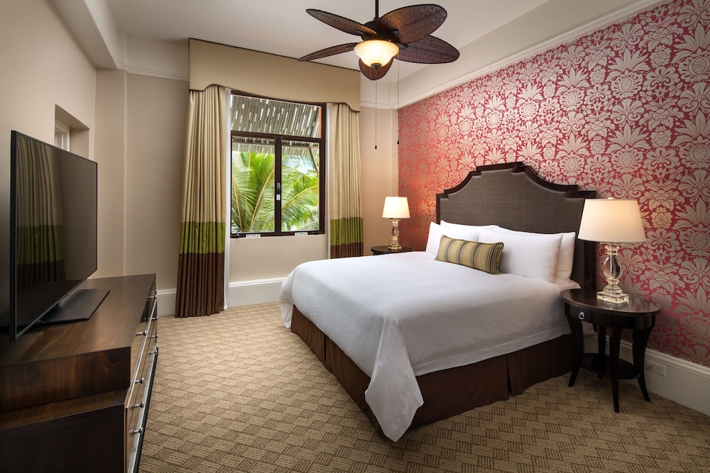 The Royal Hawaiian, a Luxury Collection Resort, Waikiki 10/80