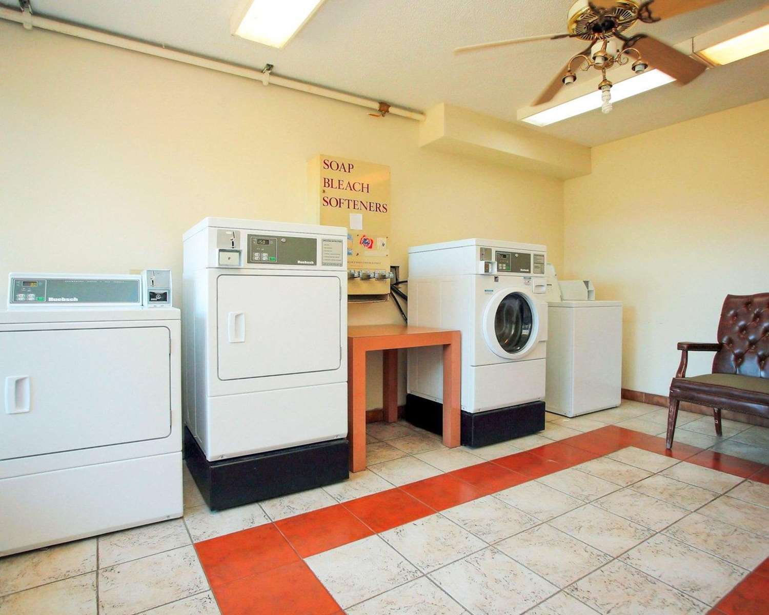 Quality Inn & Suites Waycross 8/45