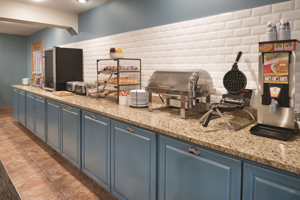 Country Inn and Suites By Radisson Grand Rapids Mn 16/17