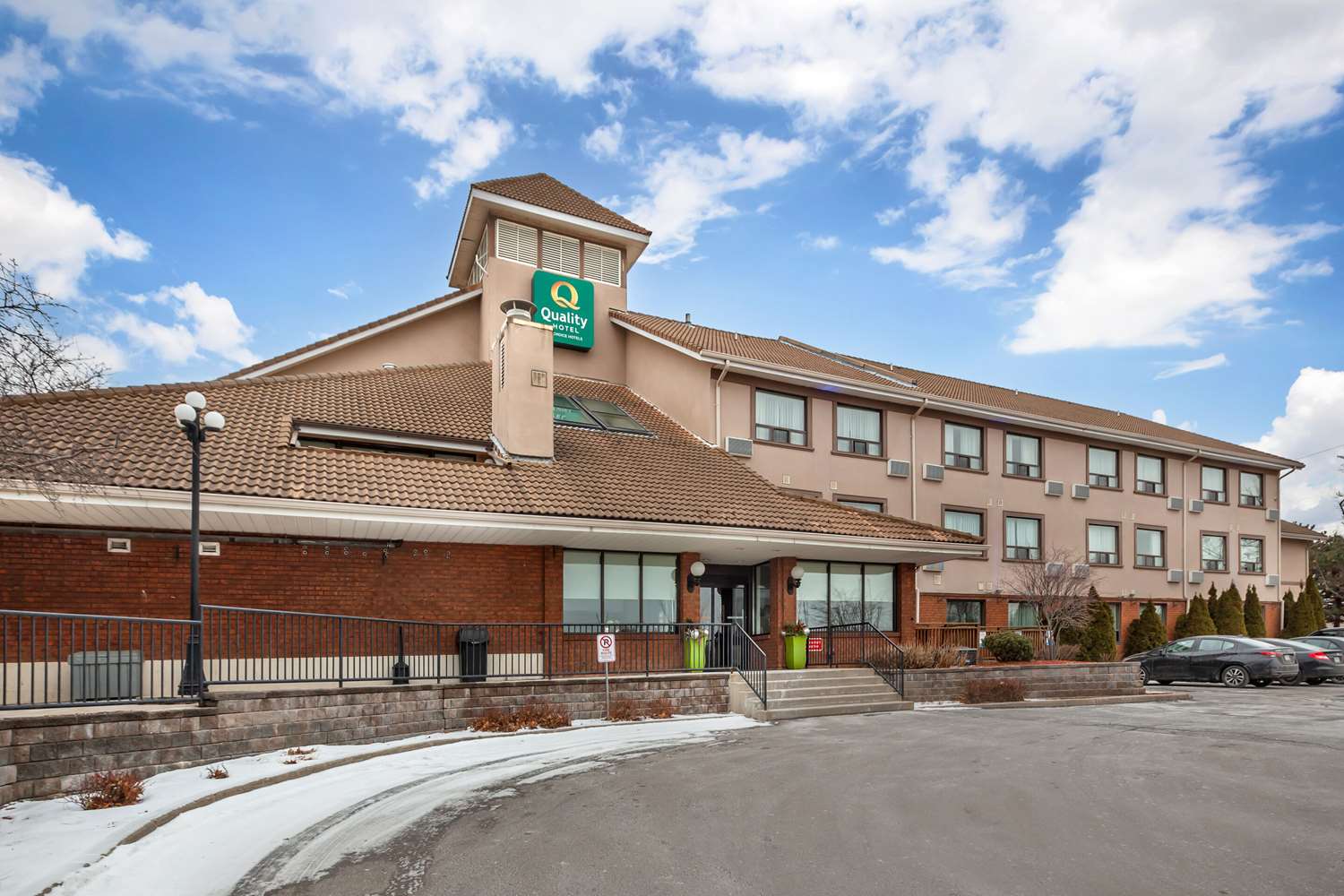 Quality Hotel Burlington, ON in BURLINGTON - ONTARIO