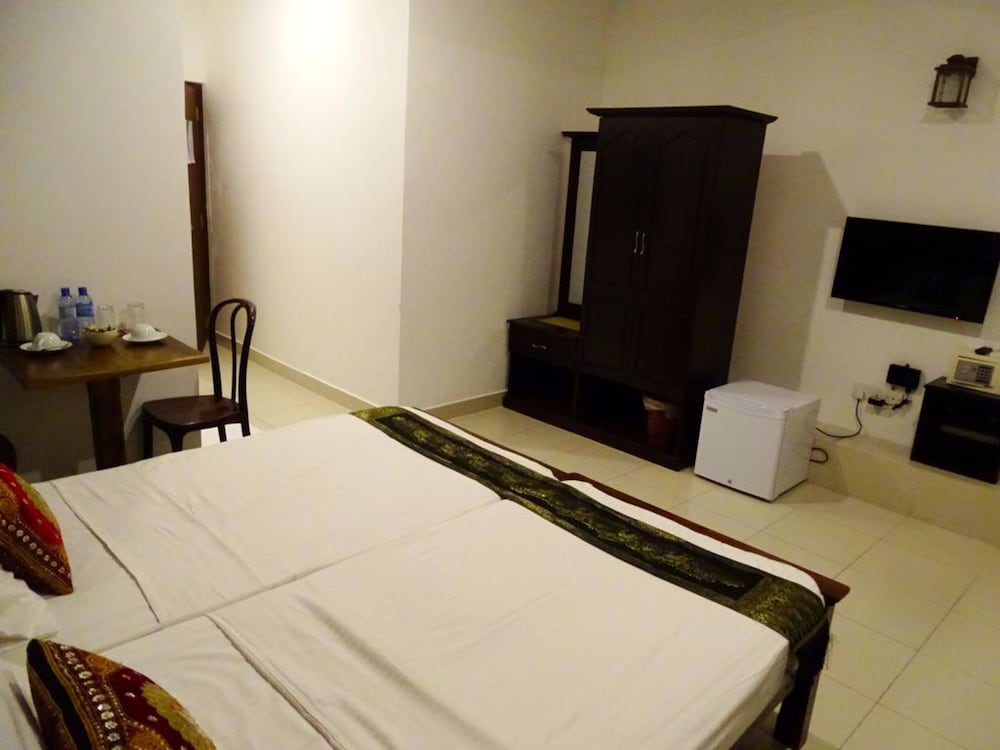 Kandy Supreme Hotel 9/61