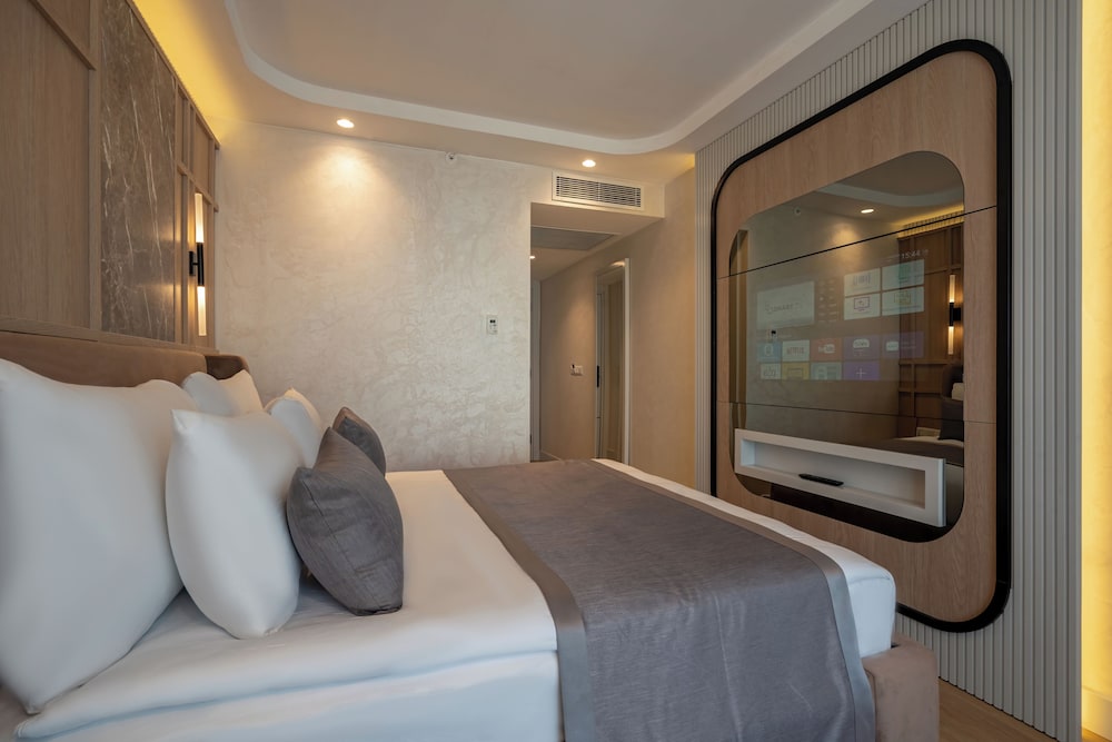 Lara Eyfel hotel 9/31
