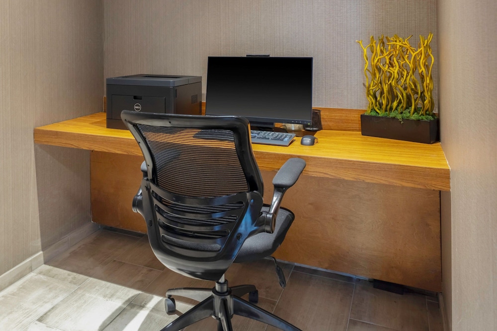 Springhill Suites By Marriott Baton Rouge South 25/32