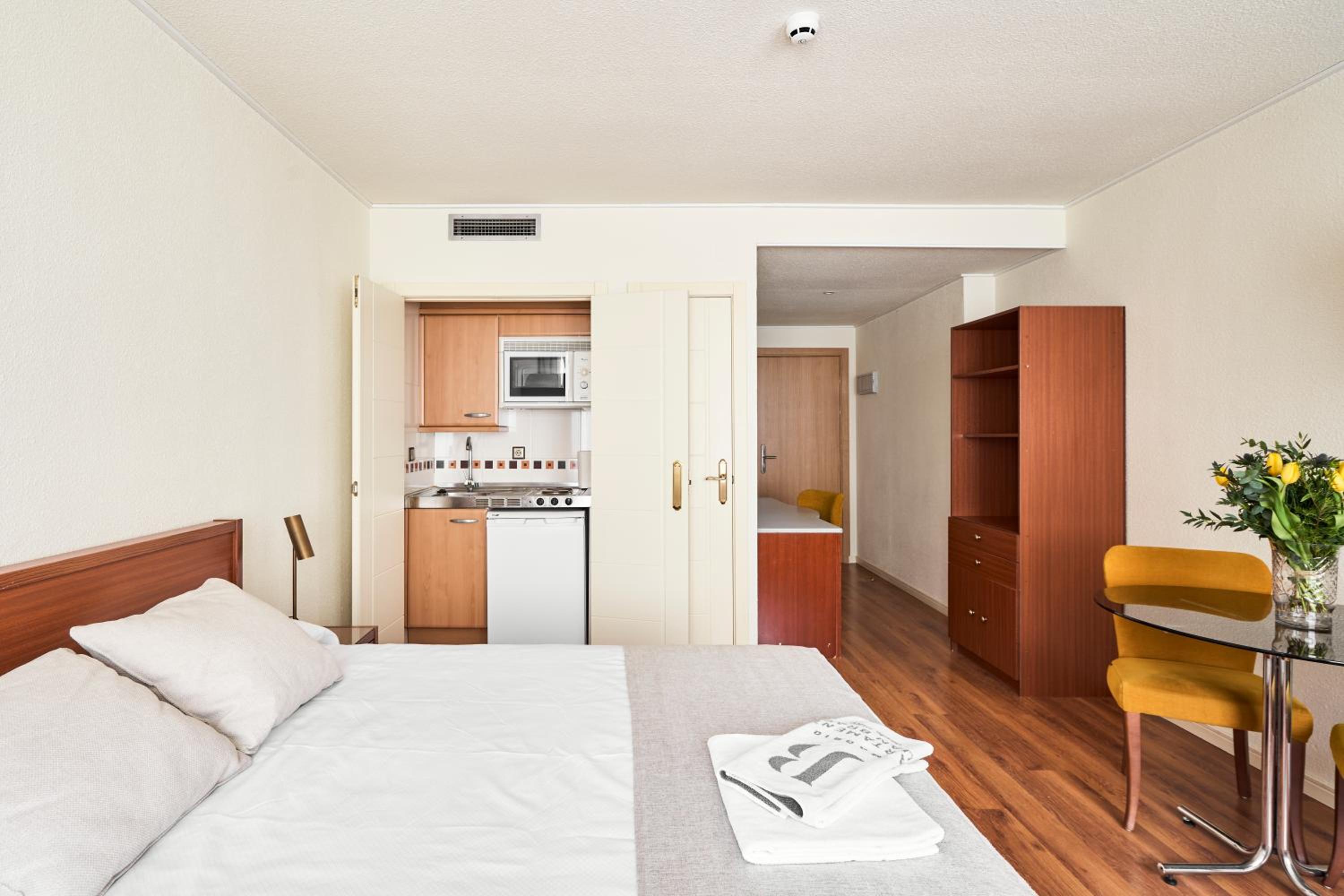 Apartamentos Juan Bravo 15/50