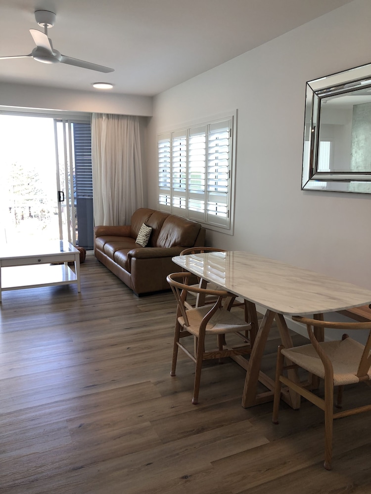 AQUARIUS RESORT 42/82