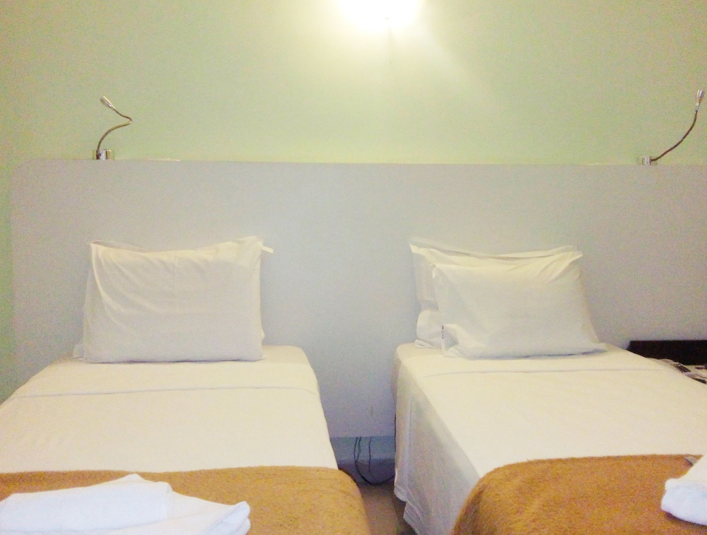 DELPHIN HOTEL 22/47