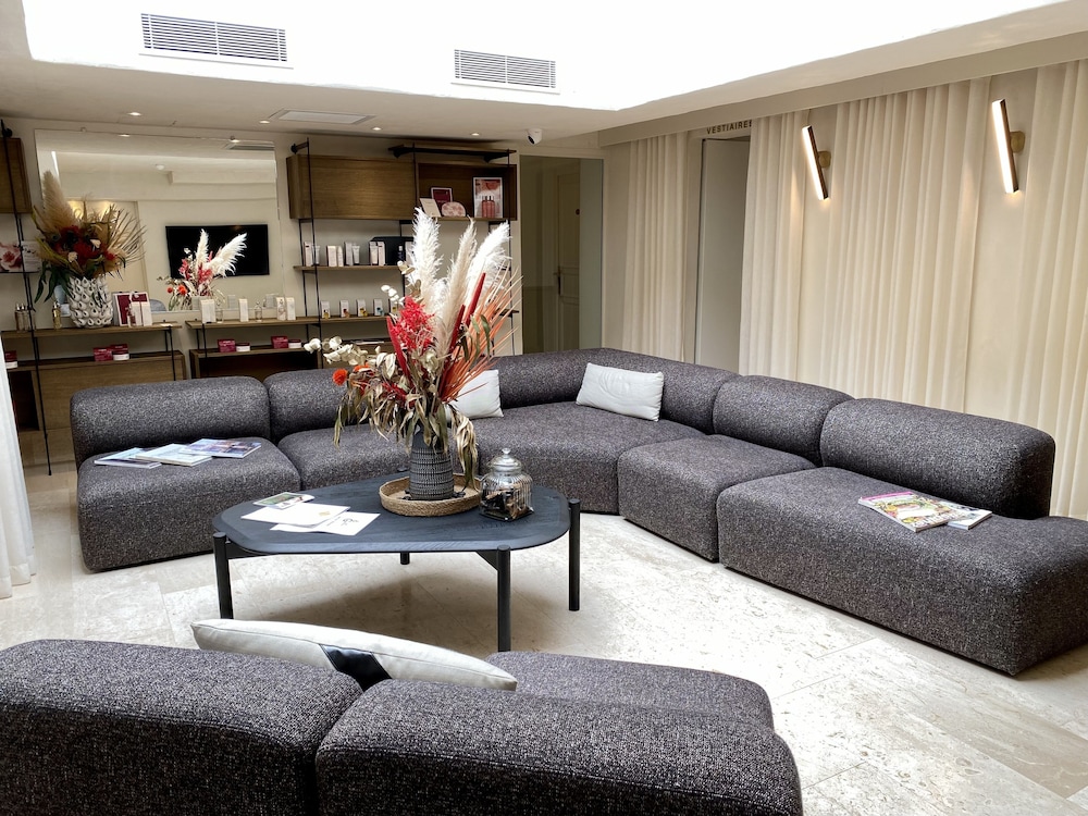 Hotel Genovese 47/70