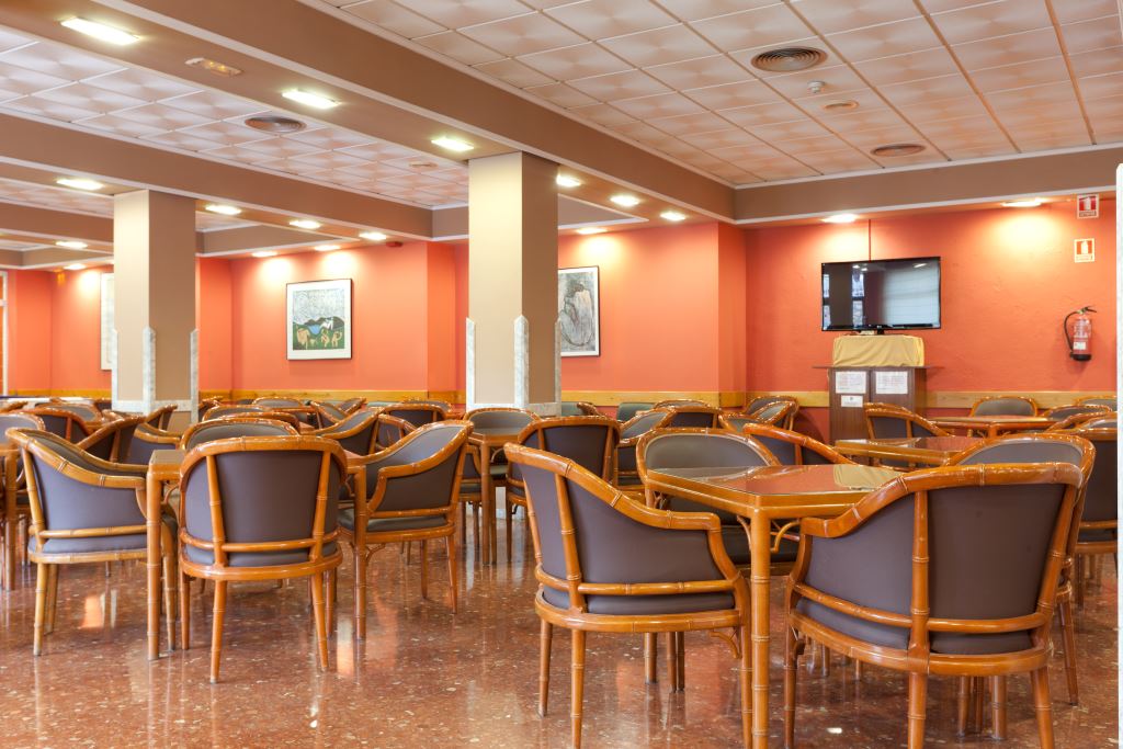 Cabana Hotel 18/27