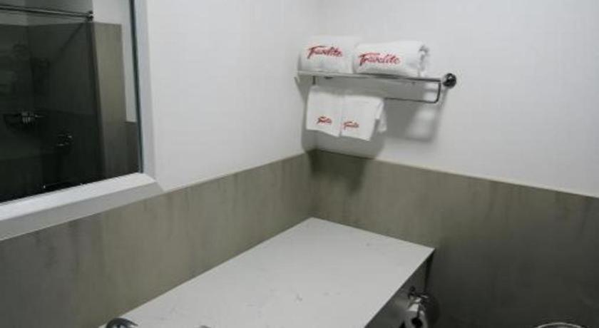 Travelite Express Hotel 33/33