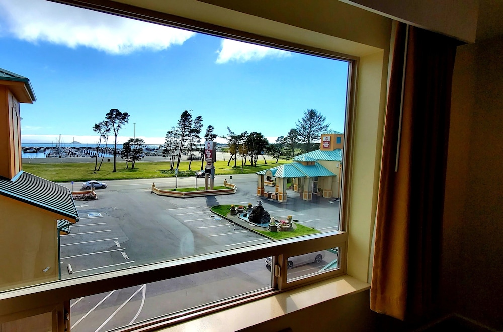 Best Western Plus Northwoods Inn 50/80