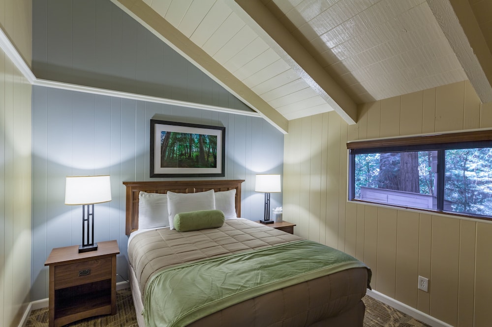 Big Sur Lodge 23/67