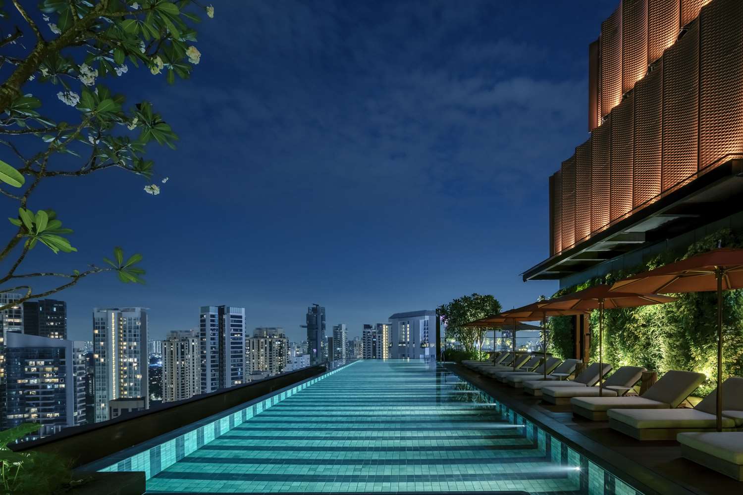 Artyzen Singapore 34/35