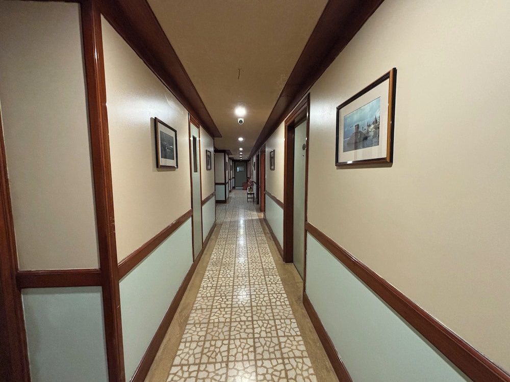 HOTEL PRADEEP 31/55